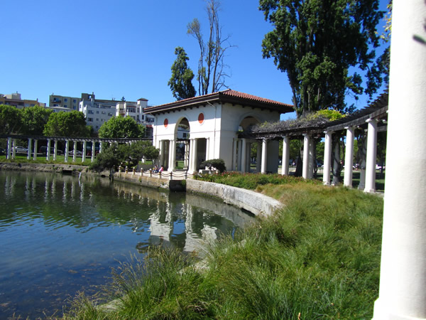 Lake Merritt Pergola